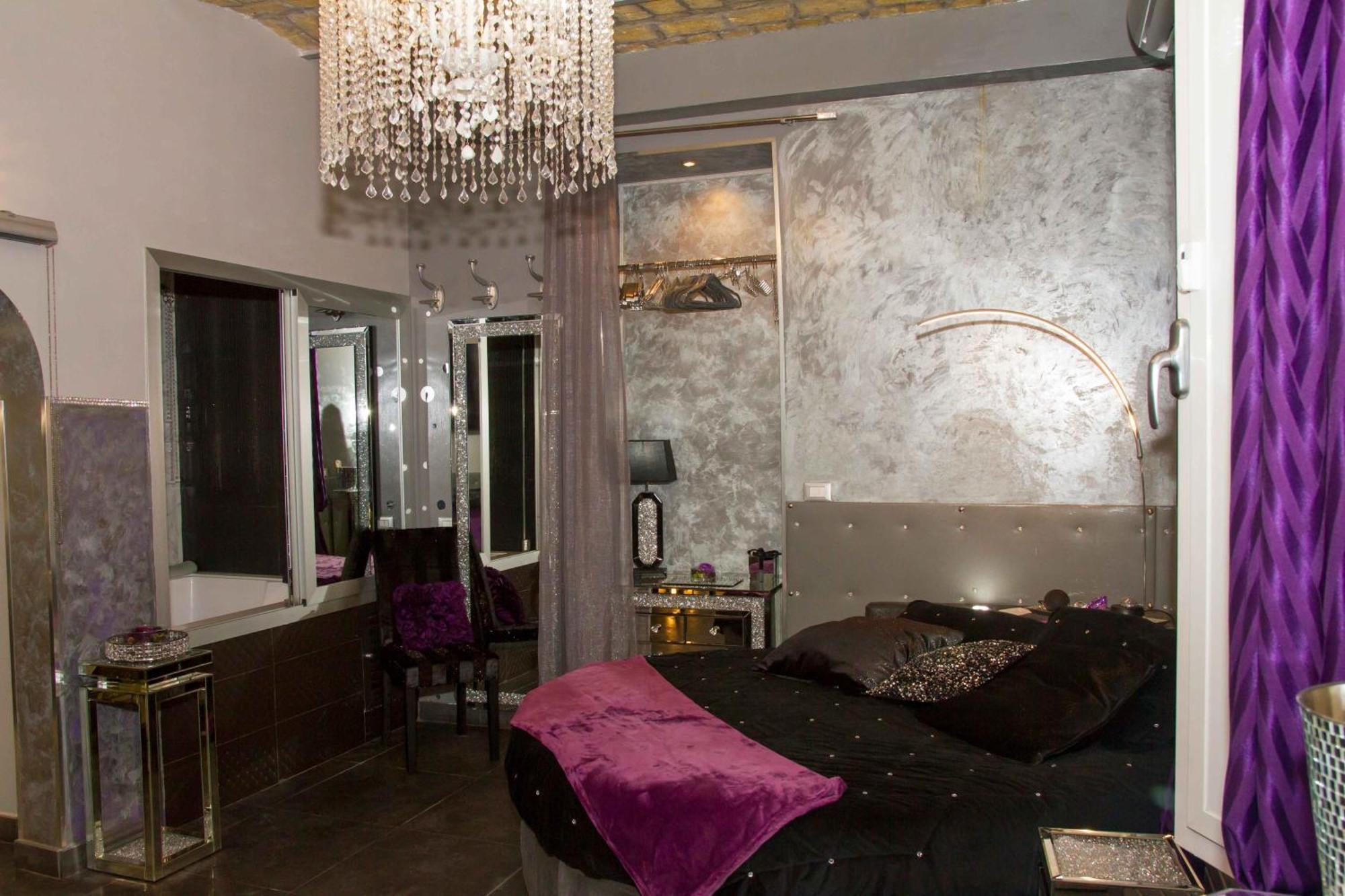 Jacuzzi Love SuitesweetРим Екстериор снимка